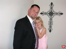 <p>dad and his lil angel</p>